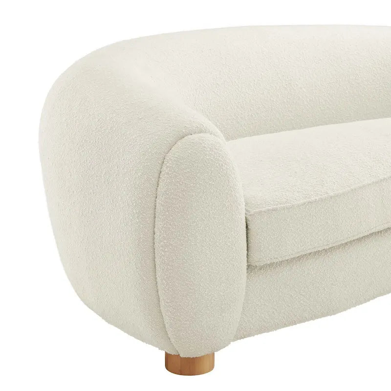 Współczesna sofa tapicerowana boucle z gęstą pianką i nogami z drewna bukowego
